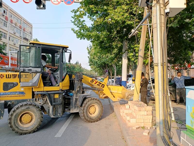 临邑：有序推进管线入地，消除空中“蜘蛛网”