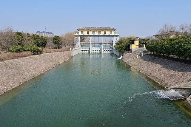 两会话“攻坚”｜加快城市排水管网建设 补齐雨污分流短板